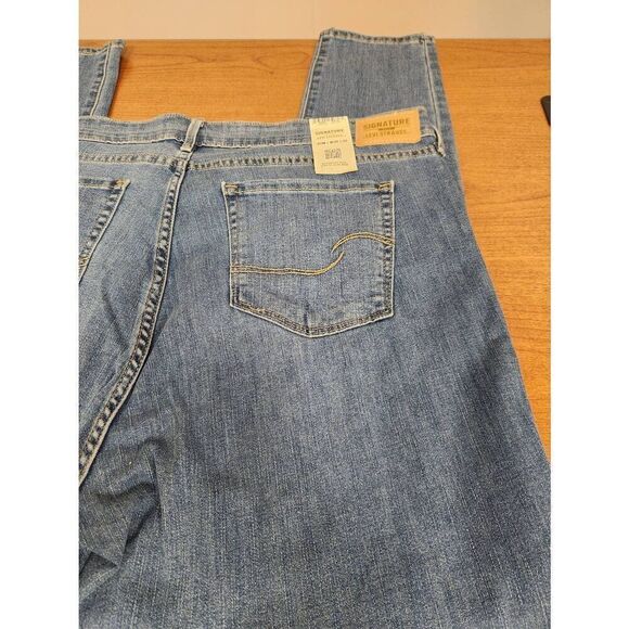 NWT Signature Levi Strauss 20M w35, L30 Midrise skinny - Picture 8 of 9